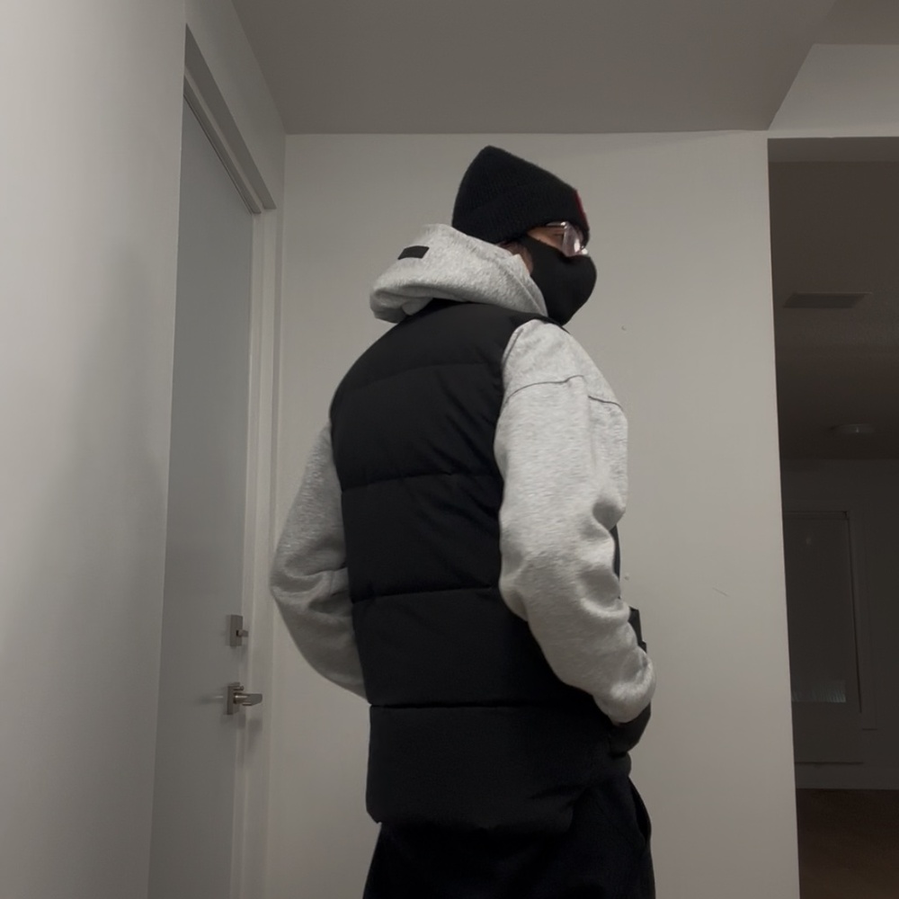 Authentic Canada Goose Crew Vest jacket - Picture 3 of 9